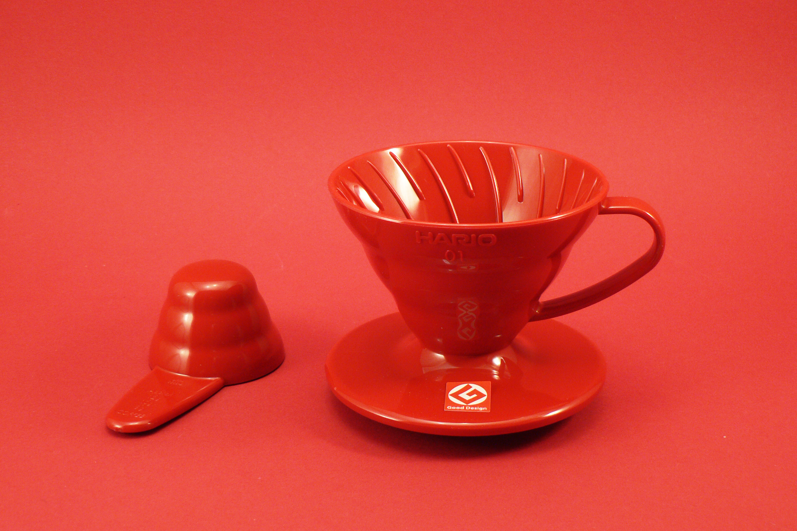 Hario Dripper V60-01R plastový, červený na 2 šálky