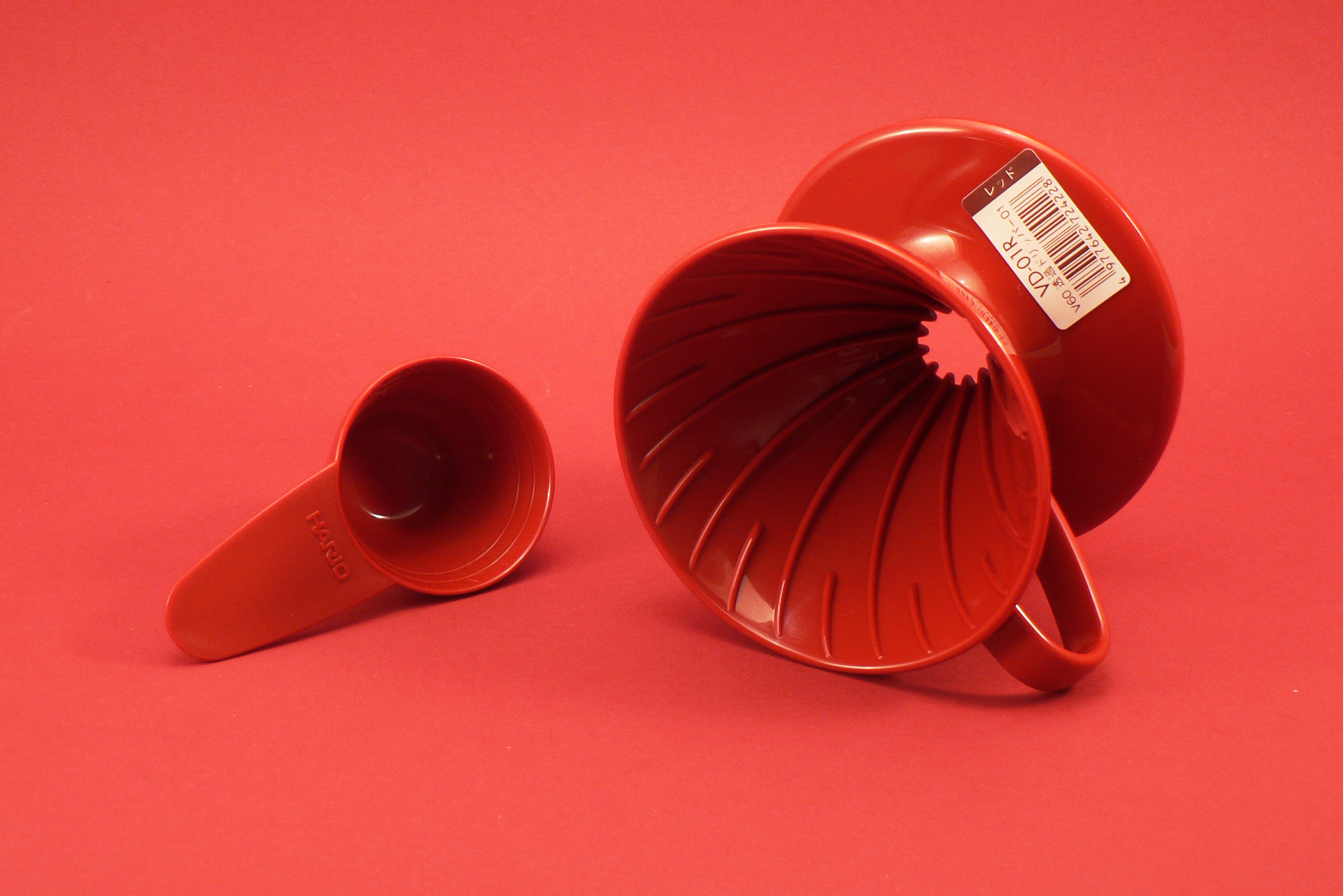 Hario Dripper V60-01R plastový, červený na 2 šálky