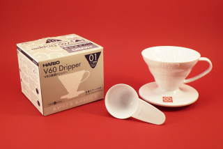 Hario Dripper V60-02W plastový - bílý na 4 šálky